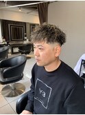 ツイストスパイラルパーマ スペインカール フェードカット