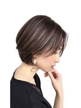 ノエル(noel) 白髪ぼかしショート