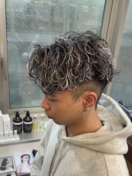 クール 大和八木駅前店(Coeur) ホワイトメッシュ×波巻きスパイラルパーマ