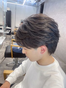 メンズサロン キング 梅田店(Men’s salon K!ng) 波巻きツイストスパイラルパーマ/フェザーパーマ/眉毛/メンズ