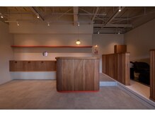 space：ひとりになれる、ちょうどいい距離感。[甲府駅/カラー/顔まわりカット/ショートボブ/前髪カット]