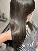 白髪染め世代の美髪矯正で憧れ若艶髪になります！