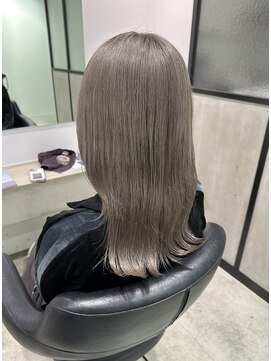 ビブ(VIV) ミルクティーグレージュ/シルバー/川崎ブリーチカラー