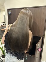 ピノ(pino.)&nbsp;オリーブカラー×髪質改善