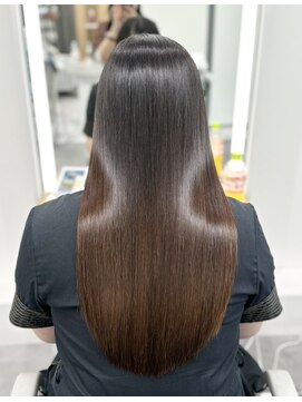 エルサ(Elsa) 【Elsa元町・三宮】縮毛矯正