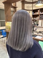 ラック(LUCK)&nbsp;シルバーカラー/船橋/くすみベージュ/細めハイライト