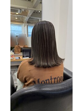 ジーレ(jiire) 細い×多め×寒色ハイライト