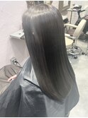 暗髪ストレート【髪質髪質】【イルミナカラー】【西武新宿駅】
