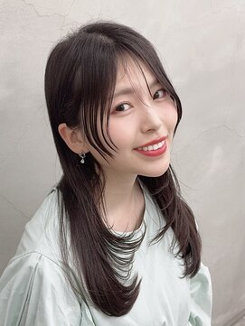 レヴィア(REVIA) レイヤーカット髪質改善トリートメント前髪カット