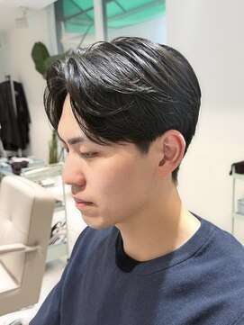 ノラ ウメダ(NORA UMEDA) 韓国ヘア 毛流れセンター×ショートマッシュ×リーフカット