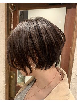 美容室 ヒトワ(hitowa) グラデーションボブ