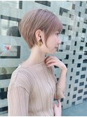 ショート×ハイライト白髪ぼかし×マチルダボブ[心斎橋]