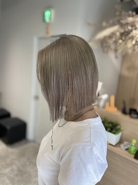 アヴァンス 京橋店(AVANCE) ブリーチ必須グレージュ