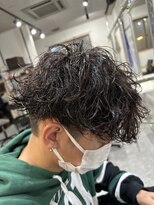 フゥ 宇都宮(FeU)&nbsp;波巻きスパイラル/メンズパーマ/ツイストスパイラルパーマ