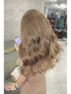 リア 大阪梅田(Ria) ～ミルクティーべージュ　シールエクステ～【Ria 大阪 梅田】