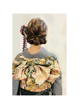 カロ(KARO) 振袖ヘアセット