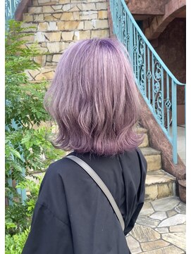 エミタス 三年坂(Emitas) ピンクバイオレット/ケアブリーチ/ダブルカラー【和歌山】