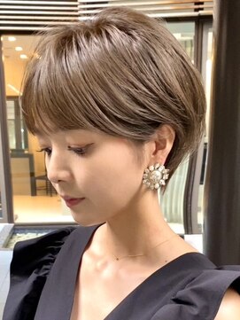 ラフ 新宿(Laff) 似合わせカット20代30代40代50代丸みショートくびれショートボブ