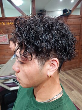 ラボーテイサミヘアーイースト(La.beaut'e ISAMI HAIR EAST) ダークアッシュカルマパーマベリーショート〈理容室〉東浦和