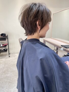 ルーチェヘアー 2025年流行りのショート☆【ショートウルフ】