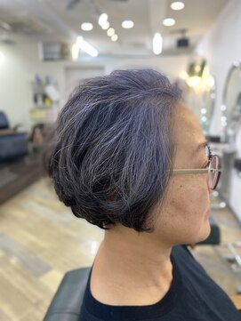 ビィーワンイースト(Be 1 EAST) ショートボブ