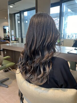 アウラ(AURA) グラデーションカラーダブルカラーブリーチカラー