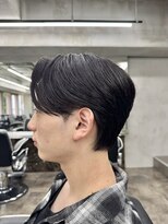 ニコ トウキョウ ロジック(nico TOKYO Logic)&nbsp;刈り上げセンターパートテーパーフェードカットニュアンスパーマ