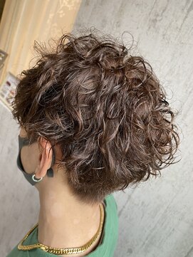 シルエット 外国人風カーリーヘア♪