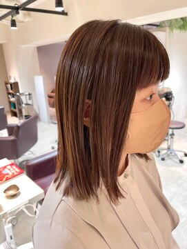 サラジュ 梅田店(SARAJU) saraju サブリ　外ハネ　切りっぱなしボブ