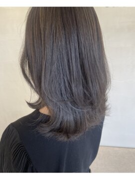 オレロ 国立(olelo) 大人ガーリー/似合わせカット/リバースセンターパート/国立