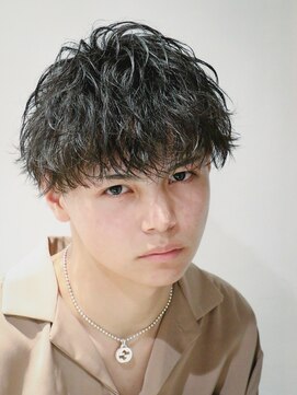 アルファ 新宿(alpha) フェザーパーマ/刈り上げセンターパート/サーフカール[新宿]