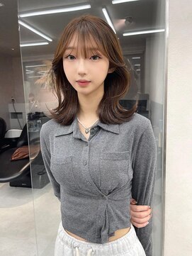 ロンド マーレ 天神大名店(Lond mare) レイヤーカット 韓国ヘアカット グレージュ オリーブベージュ