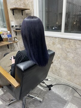 ナルハ(Naluha) 【透明感のあるブルー】