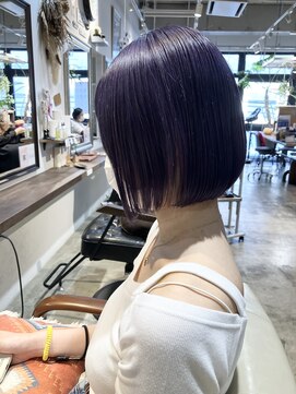 ナルヘアー 越谷(Nalu hair) ブリーチ/紫（バイオレット）/ボブ