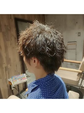 ネセサリー(NECESSARY) カット&ツイストスパイラルパーマ