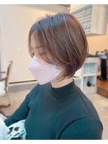 アトリエ エス atelier es HAIRDESIGN&nbsp;センターパート/レイヤーカット/抜け感/ひし形シルエット/透明感