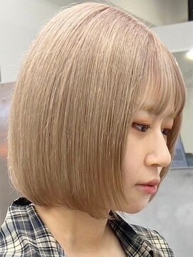 ウィコ 新宿(WICO) ミルクティーベージュ[新宿駅/デザインカラー/レイヤーカット]