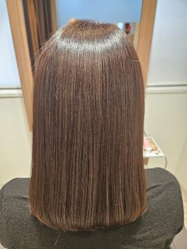 クララ カシハラ(CLALA Kashihara) 白髪ぼかしカラー/マロンブラウン/丸みセミロング