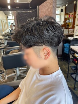 アルグラーテ (Arglarte) メンズパーマ/波巻きスパイラルパーマ