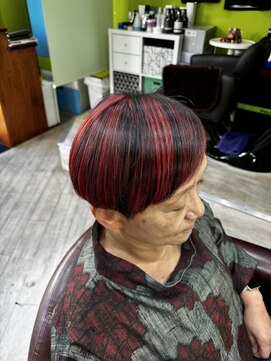 シースティア(siistia) 《赤×黒×マッシュ》