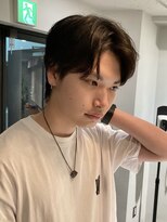 ロンドプランタン 恵比寿(Lond Printemps)&nbsp;★フェザーショート 刈り上げセンターパート ブルーカラー