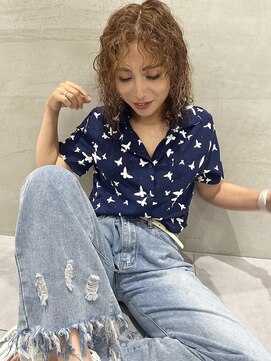 グレイス(grace) くせ毛風パーマ/スパイラルパーマ/ミディアム