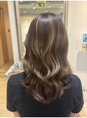オリーブブラウン白髪ぼかしハイライト2025ミセスが得意な美容院