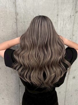 シエラ 堀江(CIERA.) ミルクティーベージュレイヤーカットシースルーマッシュ40代