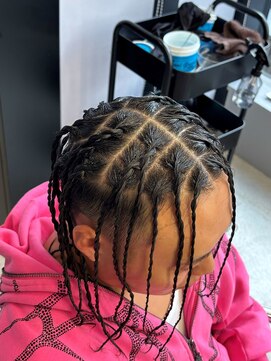 アーバンスタジオトウキョウ 下北沢店(URBAN STUDIO TOKYO) 地毛タイトロープ　[特殊ヘア/下北沢/メンズサロン]