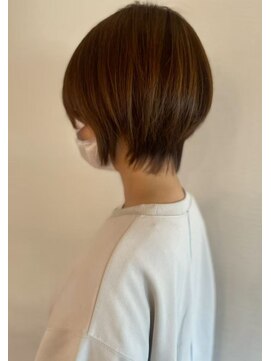 ボンド(hair salon bonD) レイヤーショート&白髪ぼかしハイライトヘーゼル