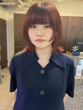 アクアオモテサンドウ(ACQUA omotesando) △ウルフカットレイヤーカットハッシュカットチェリーレッド