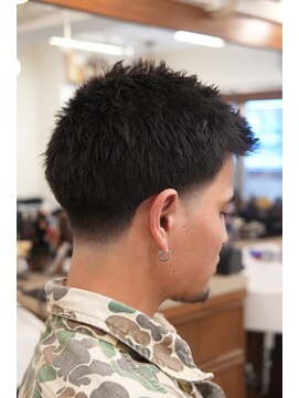 ザチョップショップ キチジョウジ(THE CHOP SHOP KICHIJOJI) テーパーフェードスキンフェードカットシェービング吉祥寺理容室