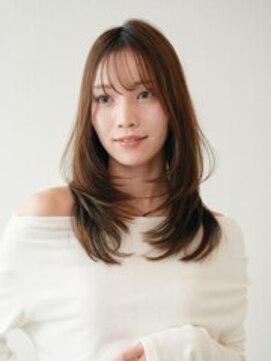 ジーナ 月島(Zina) *ミルクティーブロンド大人レイヤー【Zina月島】