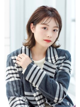 ミチオ ノザワ ヘアサロン ギンザ(Michio Nozawa HAIR SALON Ginza) 外ハネベースの耳掛けボブ☆